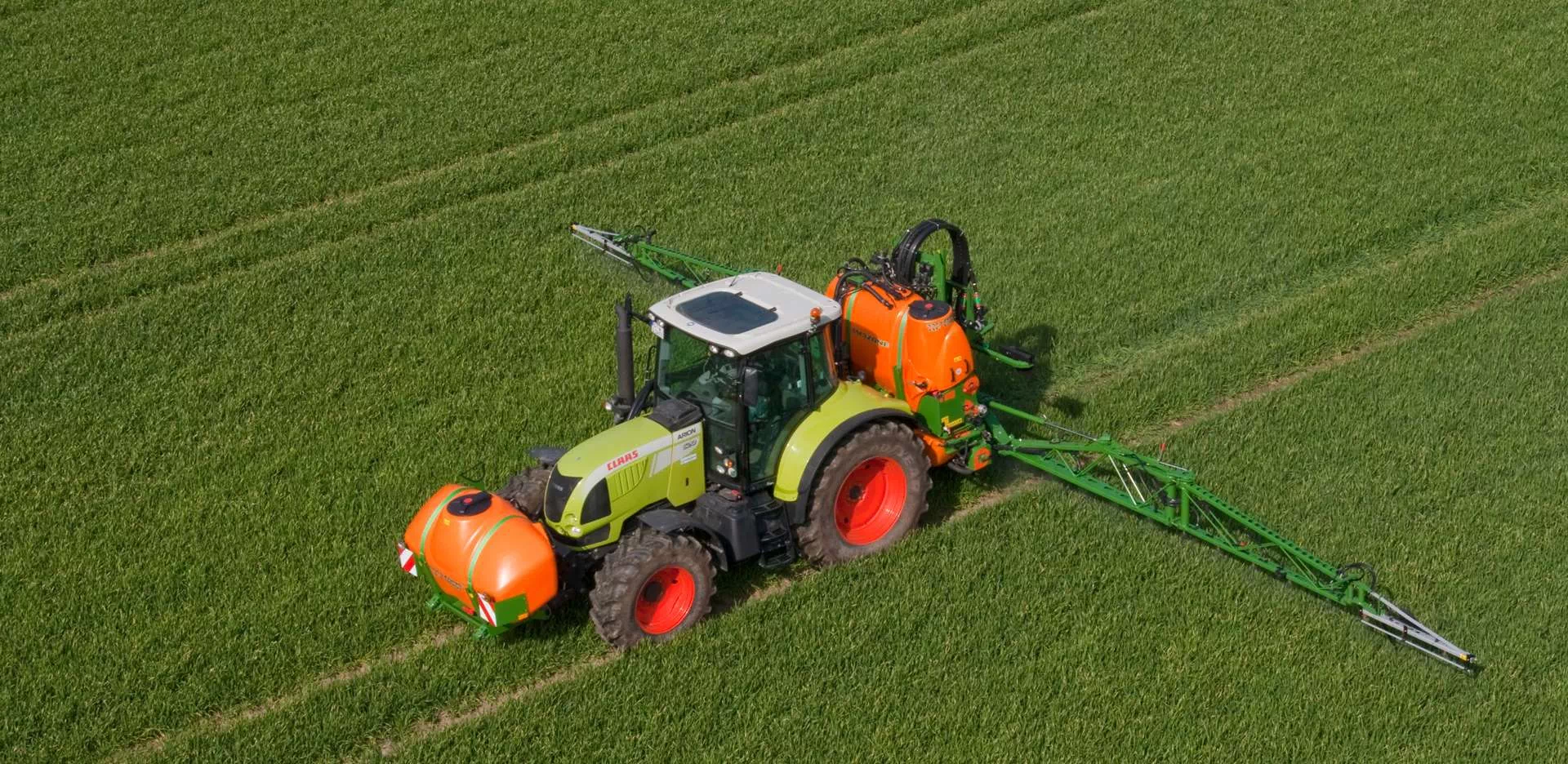 Maszyna rolnicza na polu